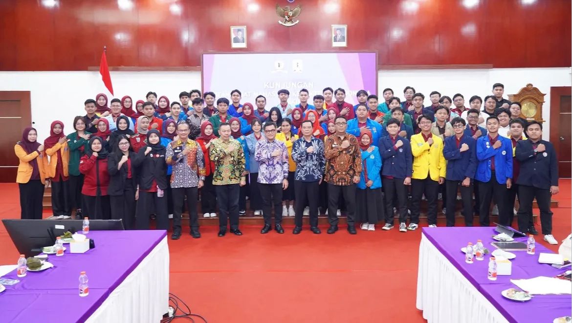 Kunjungan ke kantor Lemhanas RI
